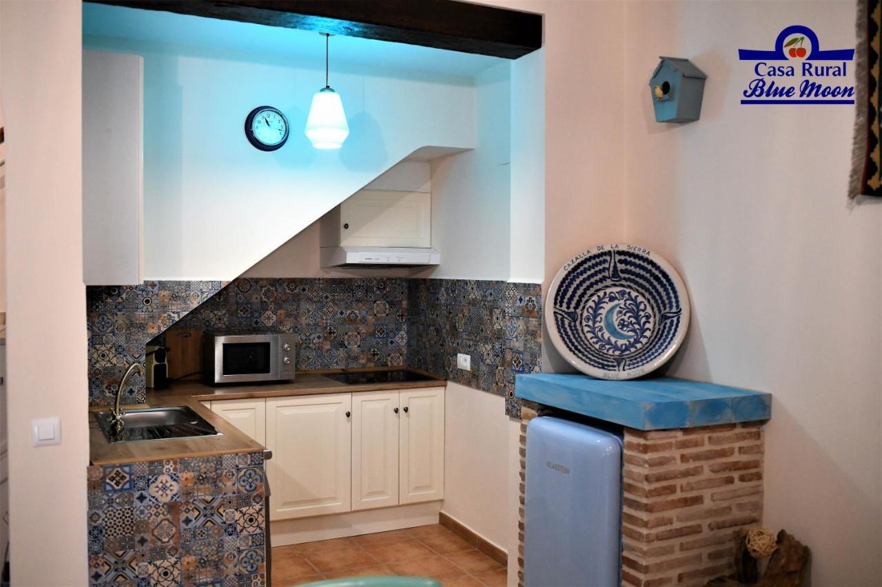 Casa Rural Blue Moon Guest House Cazalla de la Sierra Exterior photo